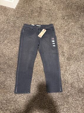 Levi's Women's Dark Gray Ankle Skinny Jeans